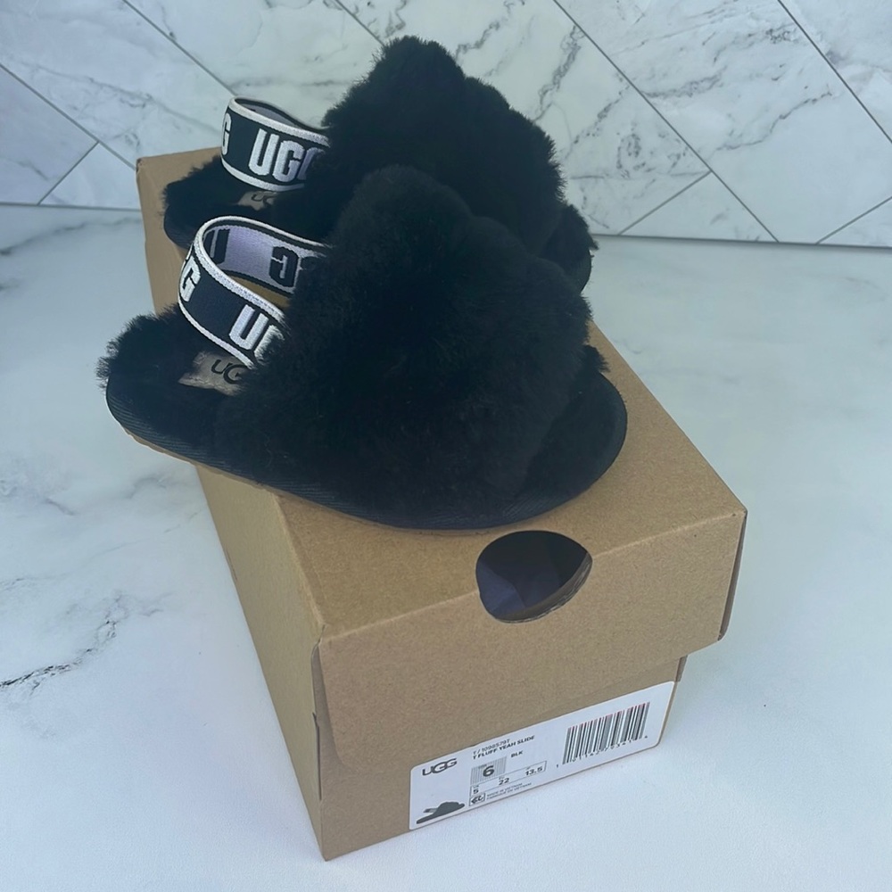 Ugg T Fluff Yeah Slide. Toddler size 6